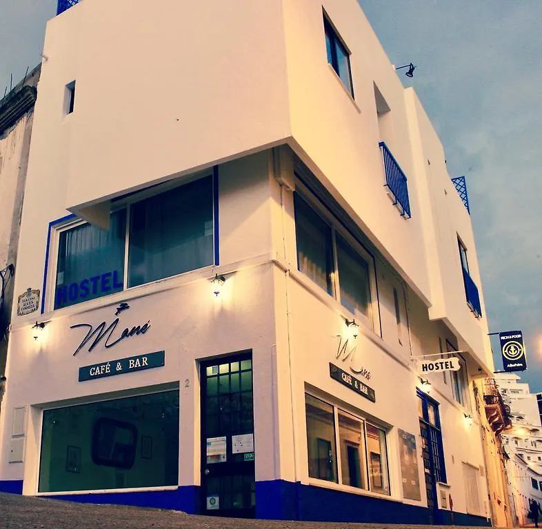 Rich & Poor Hostel Αλμπουφέιρα Πορτογαλία